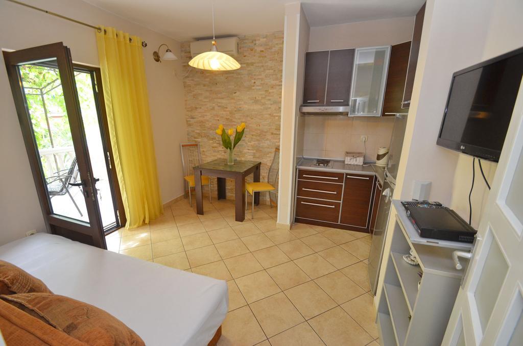 Apartmani Cetkovic Kotor Habitación foto